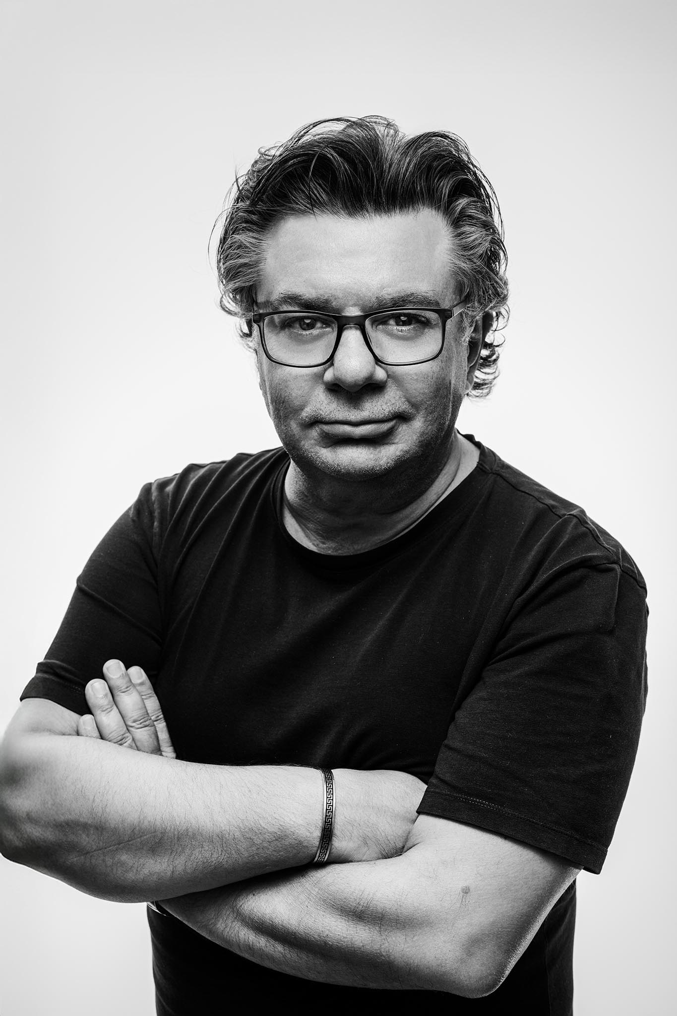 portrait of award winning Melbourne wedding photographer Rocco Ancora smiling looking into camera