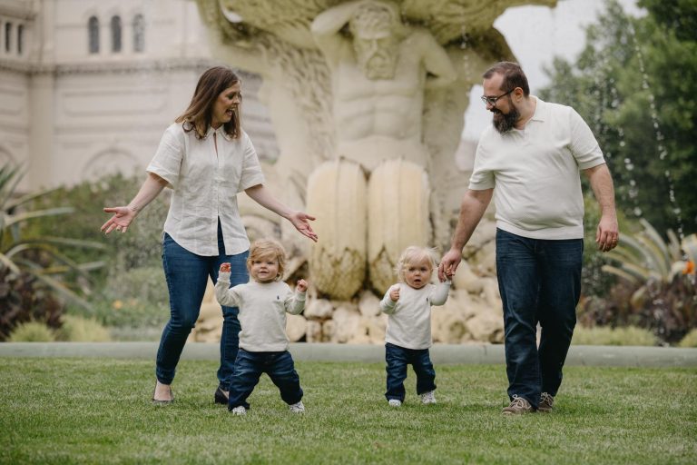 Read more about the article Family Portrait Styling Guide